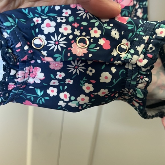 PERFECT condition- rufflebutts swimsuit 2T - Picture 3 of 3
